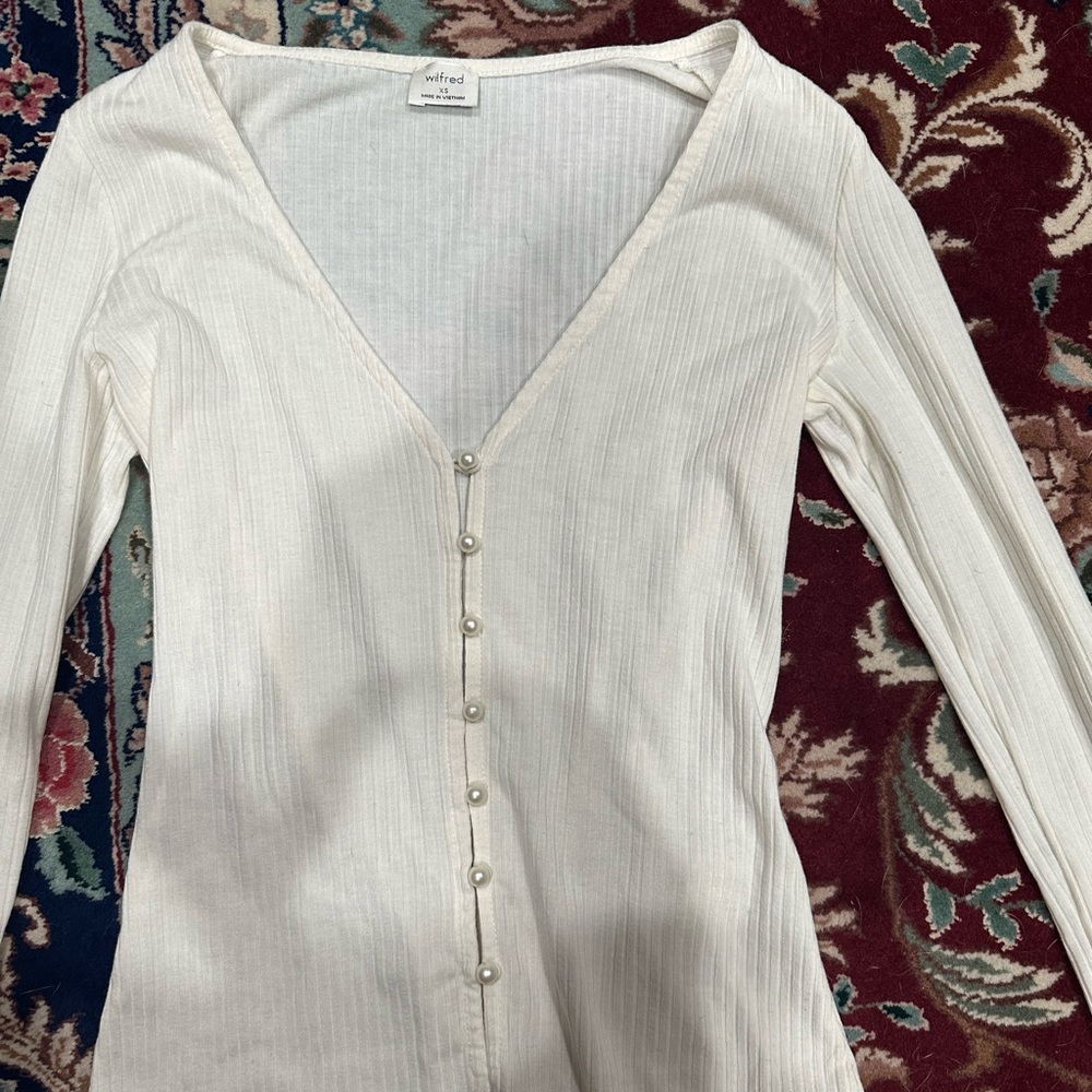 ARITZIA WILFRED Pearl Ribbed Cardigan 🤍